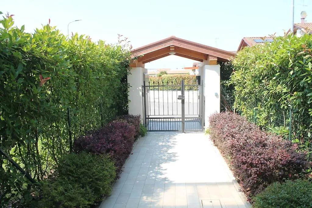 Timetofreedom Appartamento Con Giardino Privato E Piscina Peschiera del Garda 0*,  Italy