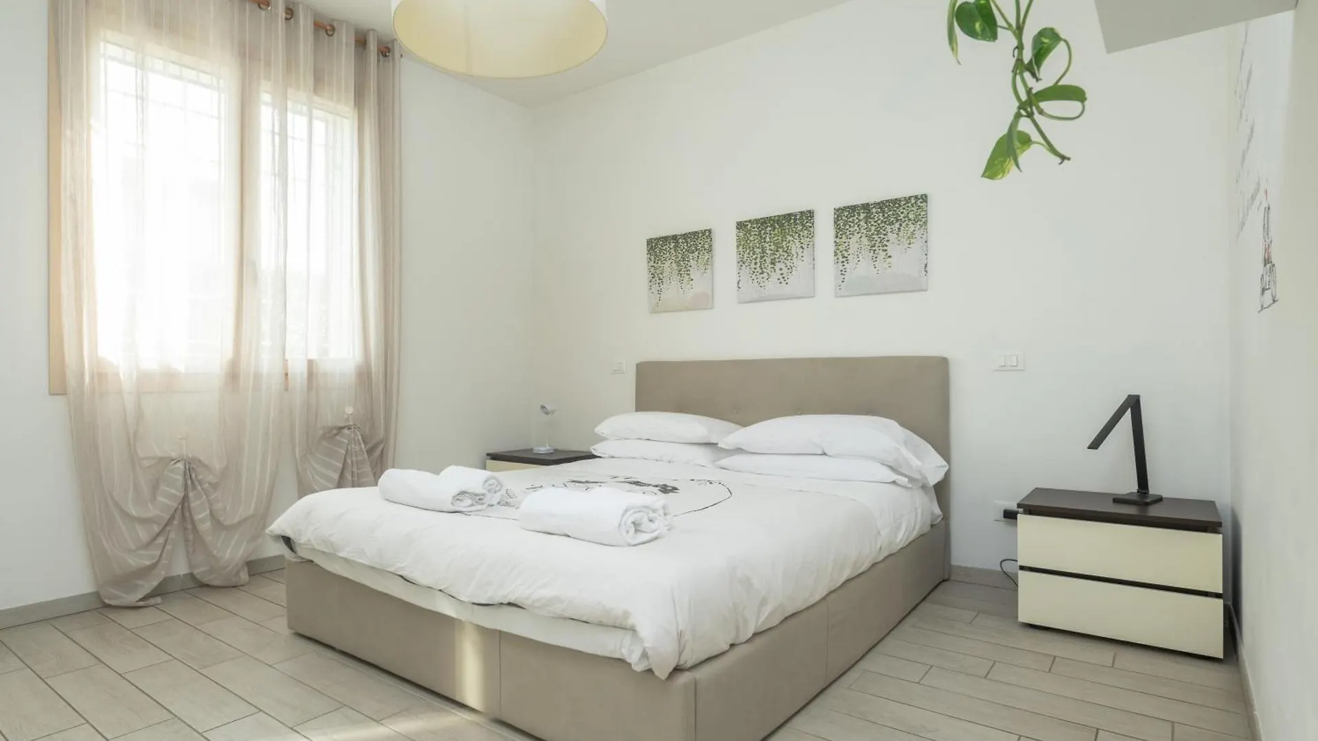 Apartment Timetofreedom Appartamento Con Giardino Privato E Piscina Peschiera del Garda Italy