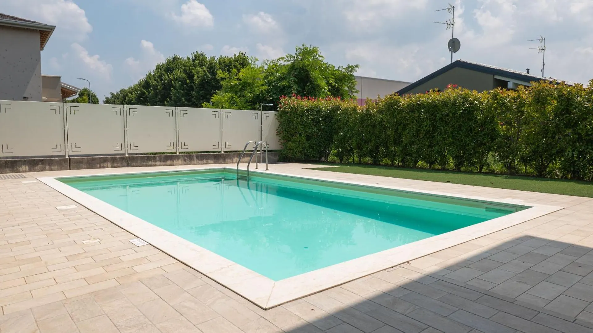 Apartment Timetofreedom Appartamento Con Giardino Privato E Piscina Peschiera del Garda